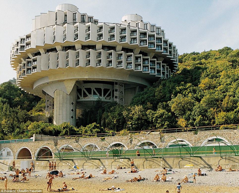 Druzhba spa, Yalta