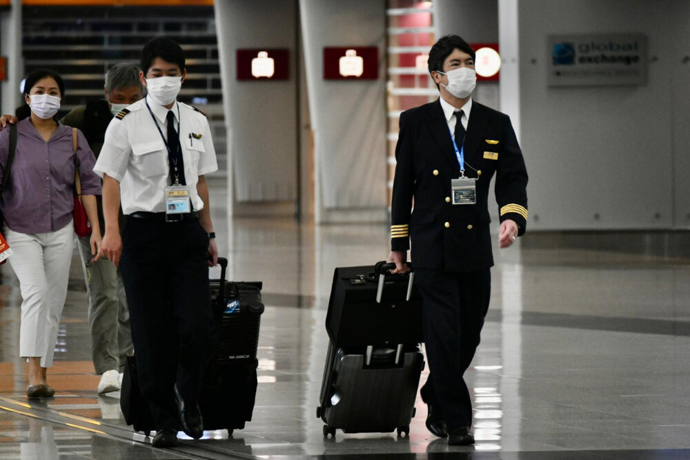 Hong Kong discards flight crew hotel quarantine