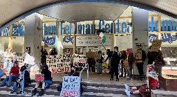 Students at FIT hang tough for Palestine