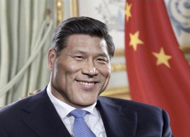 Yoo 😳 Why does Xi Look so Damn Buffed in this pic ?