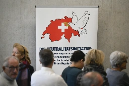 Swiss neutrality initiative gains momentum - SWI swissinfo.ch